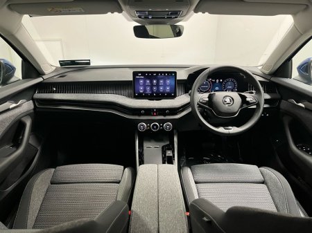 2025 Skoda Superb Selection DSG 2.0TDI 150BHP - Reversing Camera - Climate Control - Heated Seats - Keyless Start - Apple CarPlay/Android Auto €44,950