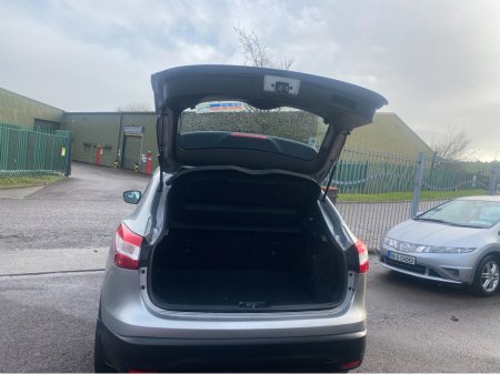 2017 Nissan Qashqai 1.2 PET XE E6 4DR €11,250 thumbnail