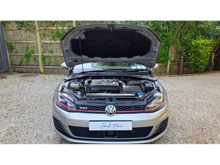 2014 Volkswagen Golf - thumbnail 25