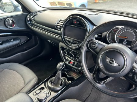 2016 MINI Clubman 1.5 AUTOMATIC COOPER/ONLY 125KLMS WITH BRAND NEW NCT UNTIL 10/2026////BEAUTIFULL CONDITION///LOW TAX JUST 200EUROS €13,950 thumbnail