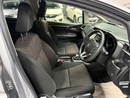 2018 Honda Fit  €12,990 thumbnail