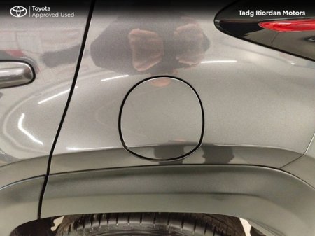 2025 Toyota Yaris Cross LUNA €30,950 thumbnail