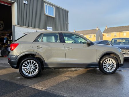 2019 Audi Q2 SE 30 TDI S tronic €19,950 thumbnail