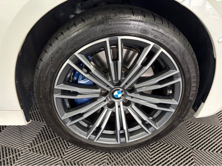 2019 BMW 3 Series - thumbnail 6