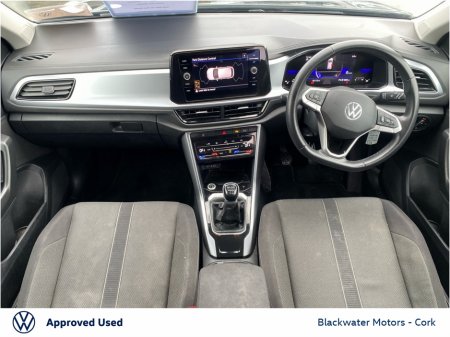 2023 Volkswagen T-Roc 1.0TSI 110BHP LIFE WITH REAR VIEW CAMERA €28,995 thumbnail