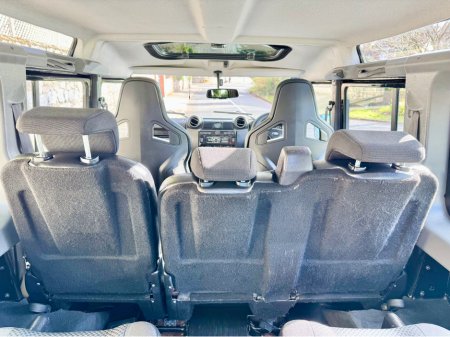 2011 Land Rover Defender - thumbnail 20