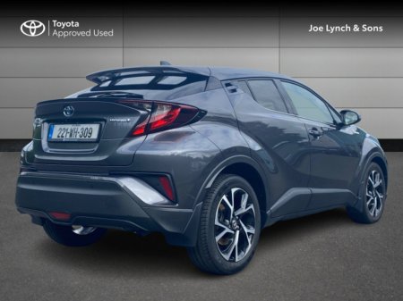 2022 Toyota C-HR C-HR 1.8 HYBRID SPORT €28,495