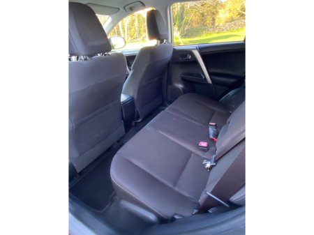 2015 Toyota Rav4 - thumbnail 11