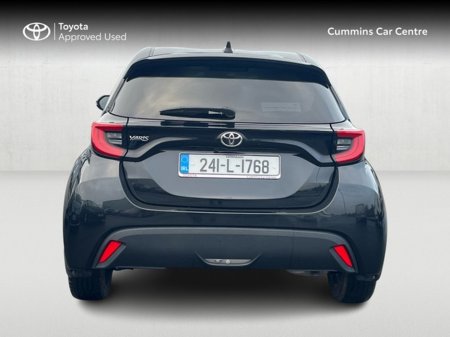 2024 Toyota Yaris YARIS 1.5 LUNA SPORT €25,950 thumbnail