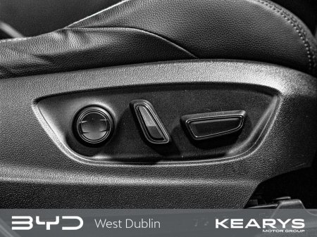 2023 Toyota bZ4X bZ4X Sport thumbnail