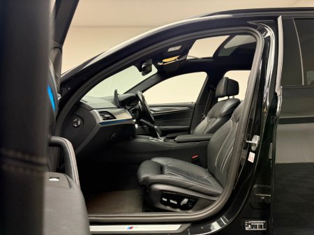 2023 BMW 5 Series - thumbnail 15