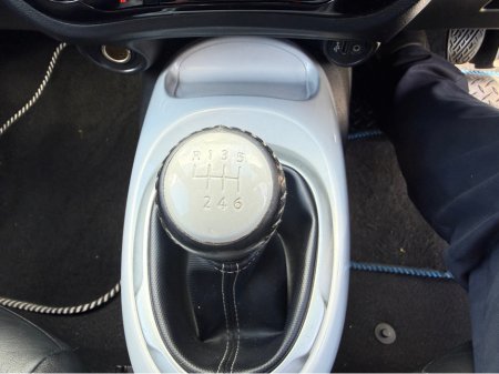 2017 Nissan Juke - thumbnail 22