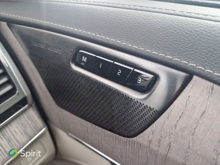 2023 Volvo XC90 - thumbnail 13