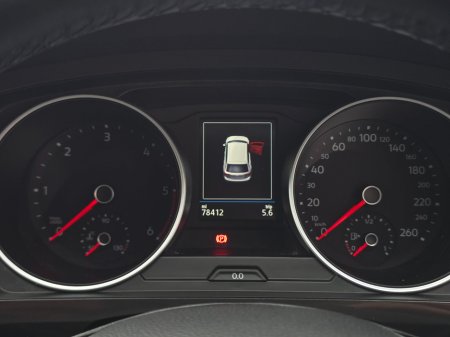 2017 Volkswagen Tiguan - thumbnail 25