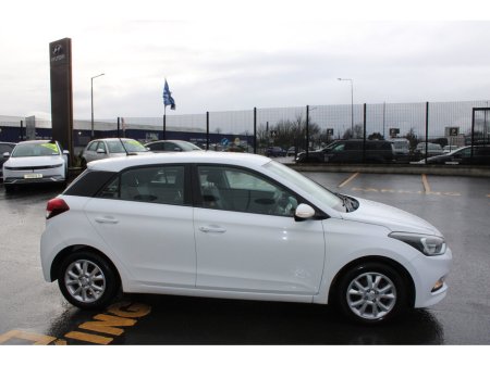 2017 Hyundai i20 - thumbnail 6