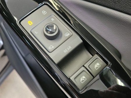 2022 Volkswagen ID.4 - thumbnail 8