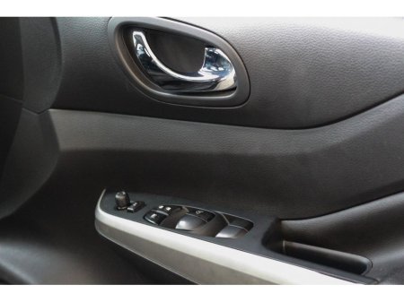 2021 Nissan Navara TEKNA 2.3DCi AUTOMATIC €32,899 thumbnail