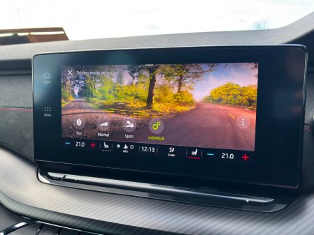 2022 Skoda Octavia vRS 2.0TDi DSG ESTATE 200HP €35,990 thumbnail