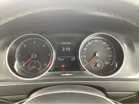 2017 Volkswagen Golf - thumbnail 4