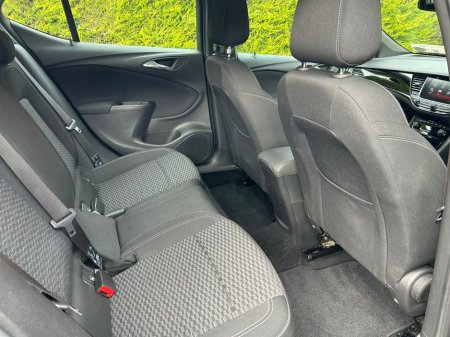 2018 Opel Astra - thumbnail 20