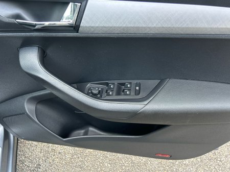 2024 Skoda Karoq - thumbnail 11