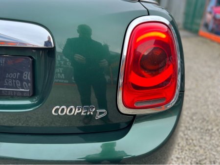 2017 MINI Cooper - thumbnail 16