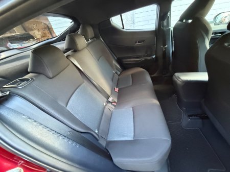 2019 Toyota C-HR - thumbnail 28