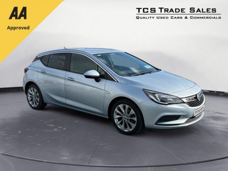 2016 Vauxhall Astra - thumbnail 1
