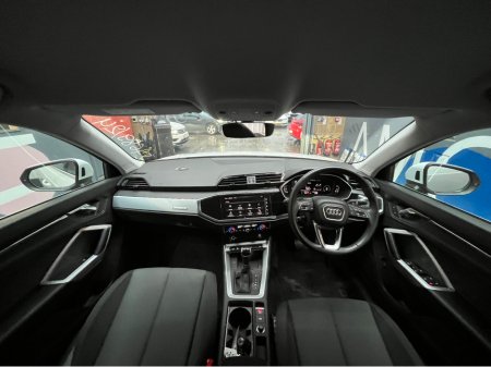 2024 Audi Q3 2024 AUDI Q3 SB 35TDI QUATTRO ADVANCE 2.0 AUTOMATIC / CRUISE CONTROL / 360° PARKING CAMERA / ELECTRIC HEATED SEATS / APPLE CARPLAY thumbnail