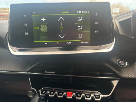 2022 Peugeot 2008 1.2 Puretech 100bhp Allure €23,950 thumbnail