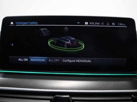 2022 BMW 5 Series - thumbnail 19