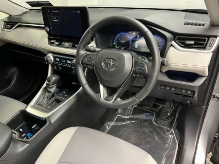 2024 Toyota Rav4 - thumbnail 9