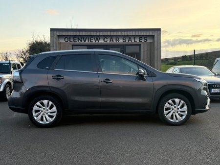 2023 Suzuki SX4 - thumbnail 5