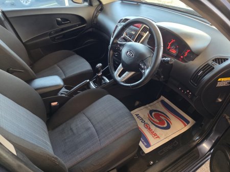 2011 Kia Ceed CEE'D 1.6 CRDI 2 ECODYNAMICS 8 89BHP 5 1 1.6CRDI 5DR €4,950 thumbnail