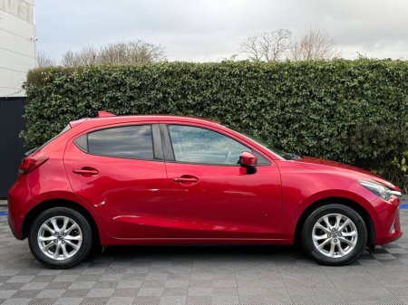 2016 Mazda Demio 1.3 SKYACTIV // HEADS-UP DISPLAY // 15" ALLOYS // HEATED SEATS €10,900 thumbnail