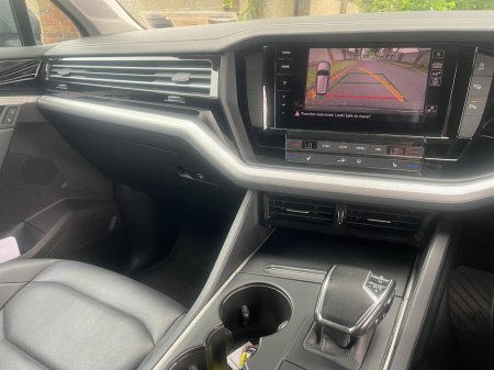 2019 Volkswagen Touareg 3.0 TDI 4M 231HP 5DR AU AUTO €35,950 thumbnail