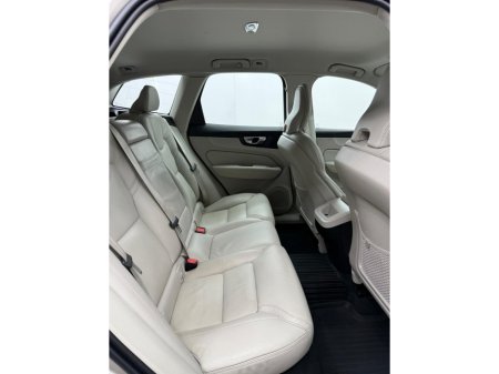 2021 Volvo XC60 - thumbnail 7