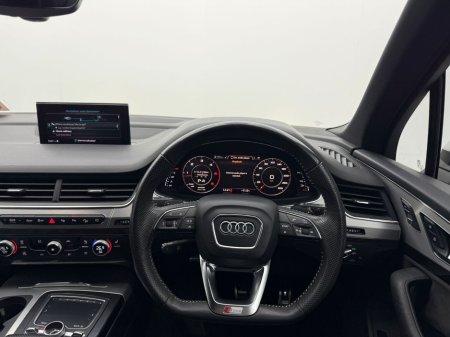 2018 Audi Q7 - thumbnail 11
