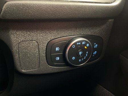 2023 Ford Focus - thumbnail 14