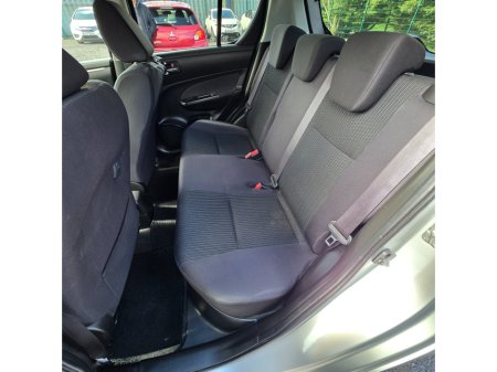 2016 Suzuki Swift - thumbnail 16