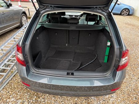 2019 Skoda Octavia 1.6 TDI 115 Ambition - Estate €13,990 thumbnail