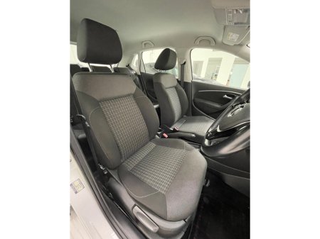 2015 Volkswagen Polo - thumbnail 8