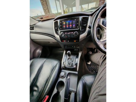 2019 Mitsubishi L200 auto €21,700 thumbnail