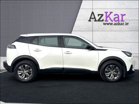 2022 Peugeot 2008 - thumbnail 11