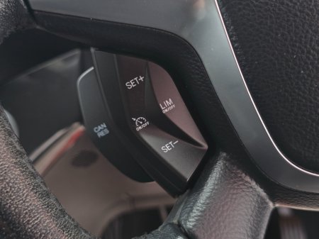 2016 Ford Kuga - thumbnail 24