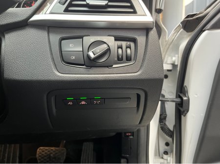 2018 BMW 3 Series - thumbnail 13