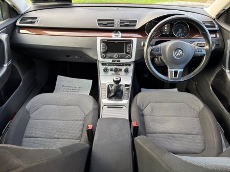 2012 Volkswagen Passat - thumbnail 6