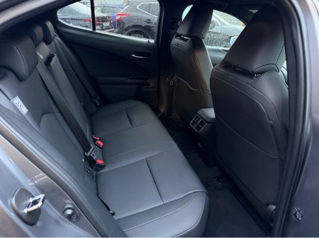 2021 Lexus UX 250 H UX250h - Premium Leather - Low mileage €29,950 thumbnail