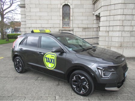 2025 Kia Niro ESPSV  ELECTRIC TAXI GRANT OFFER !!!!!