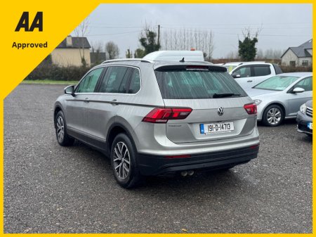 2019 Volkswagen Tiguan CL 2.0 TDI MANUAL 6SPEED FWD 150HP 5DR €22,750 thumbnail